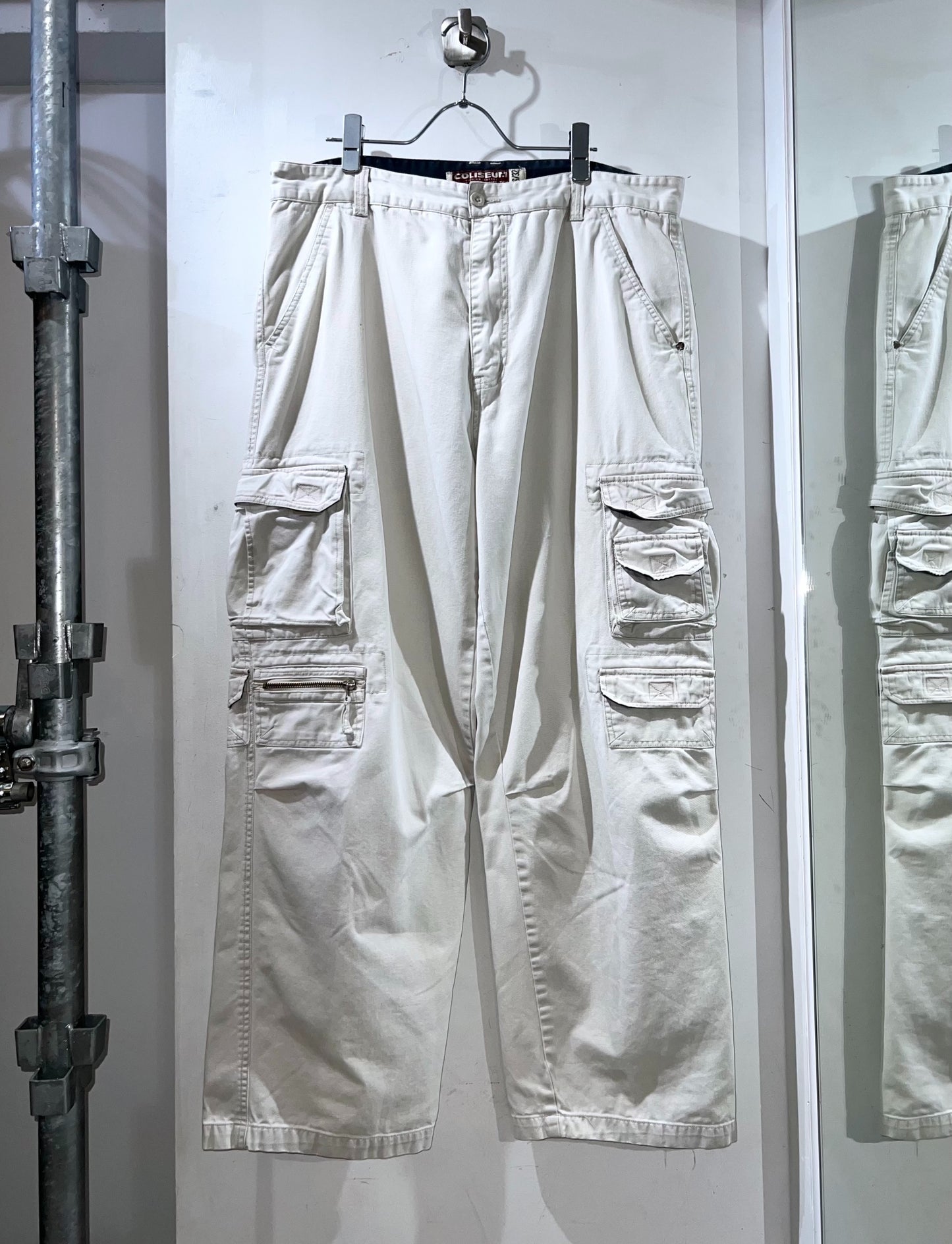 00s COLISEUM 11 Pocket Design Cargo Pants