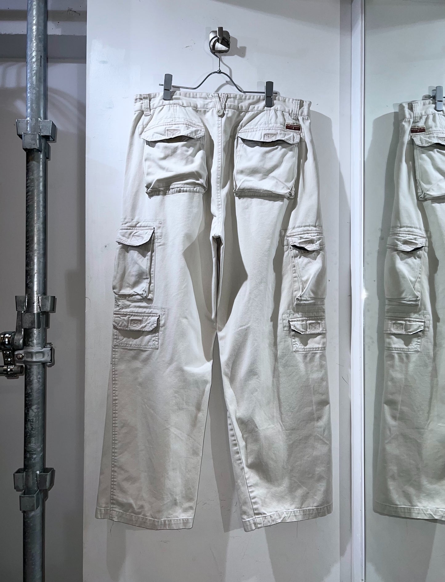 00s COLISEUM 11 Pocket Design Cargo Pants