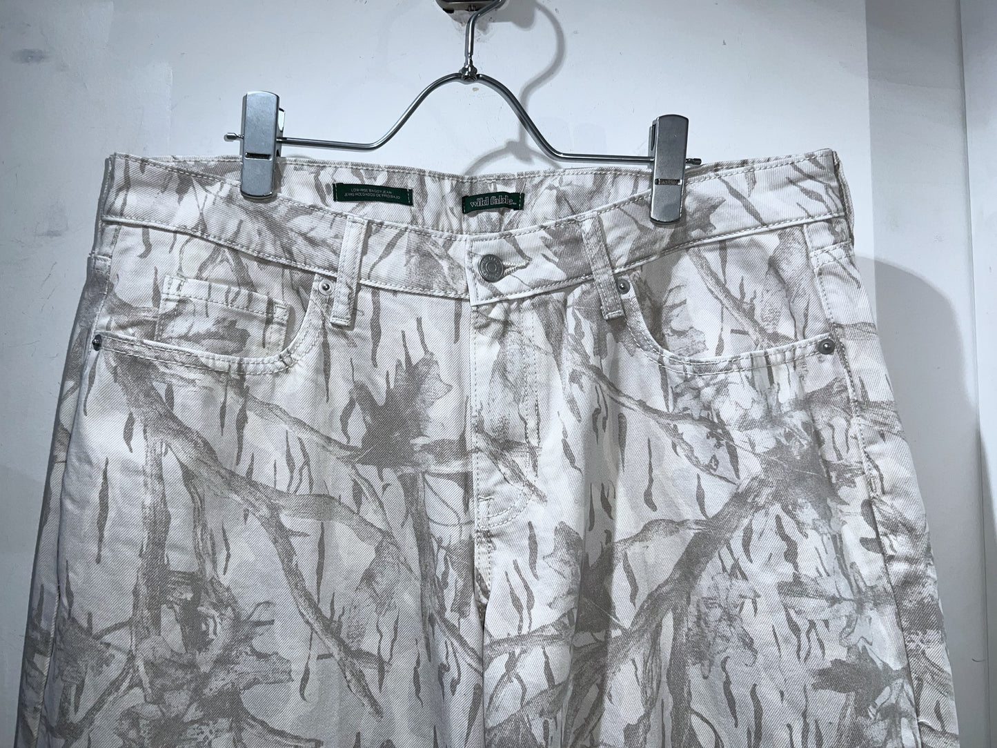 Barrel Leg Snow Camo Denim Pants