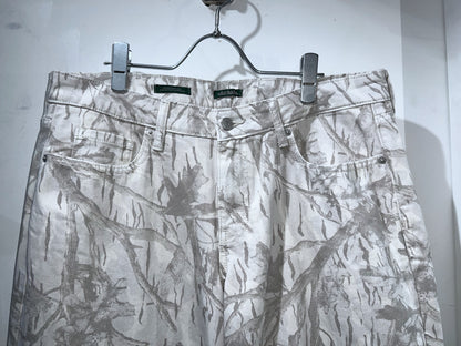 Barrel Leg Snow Camo Denim Pants