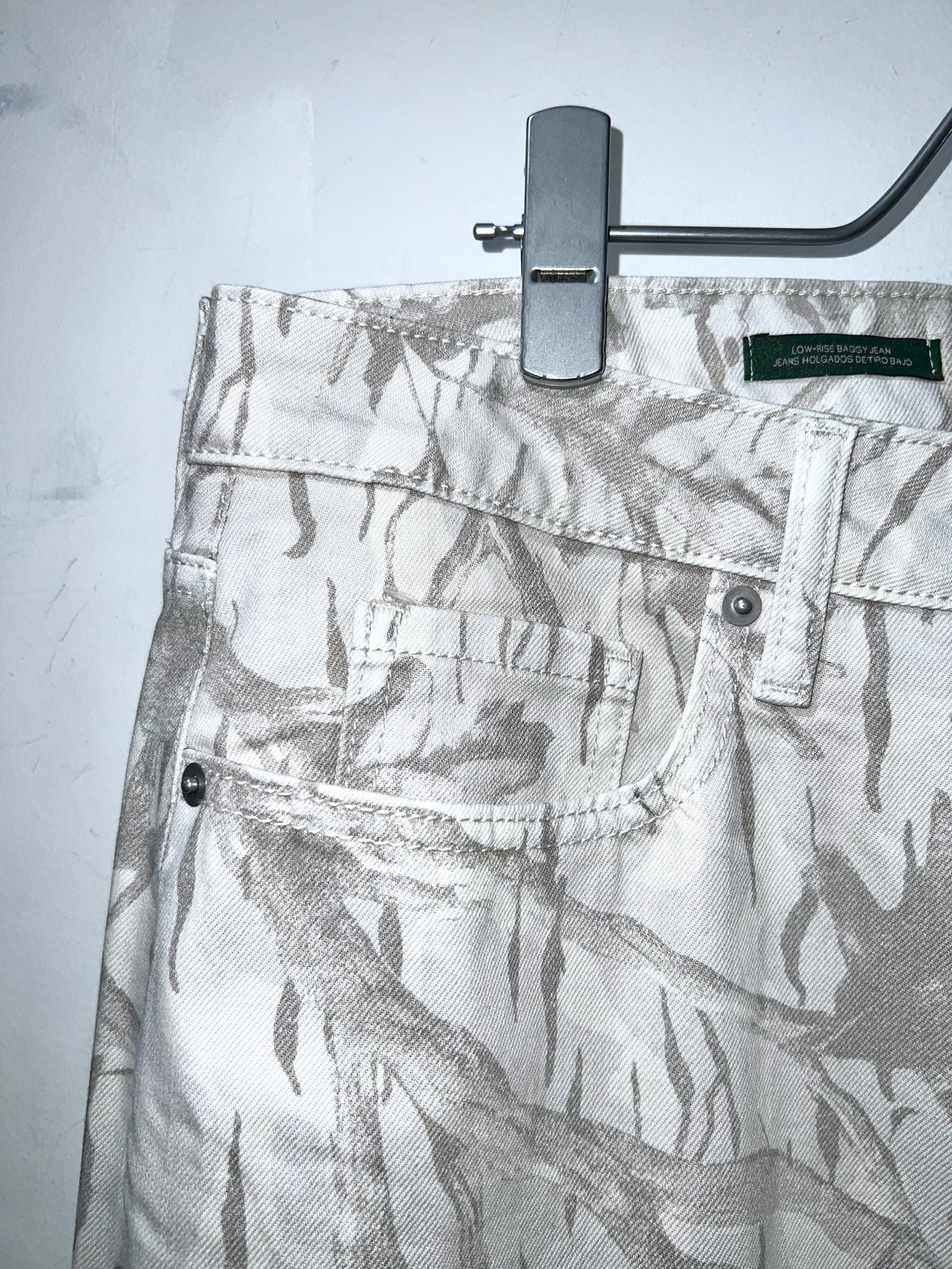 Barrel Leg Snow Camo Denim Pants