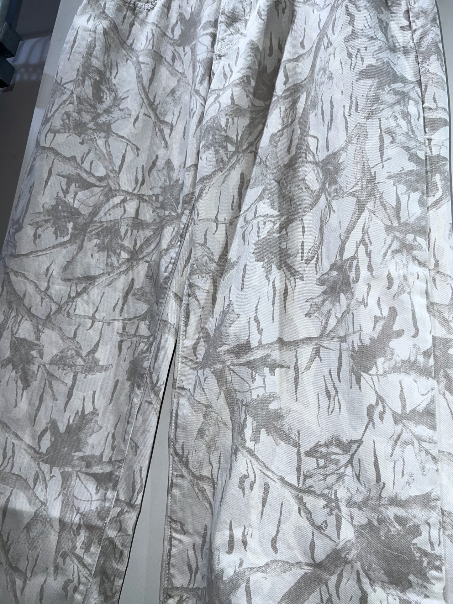 Barrel Leg Snow Camo Denim Pants