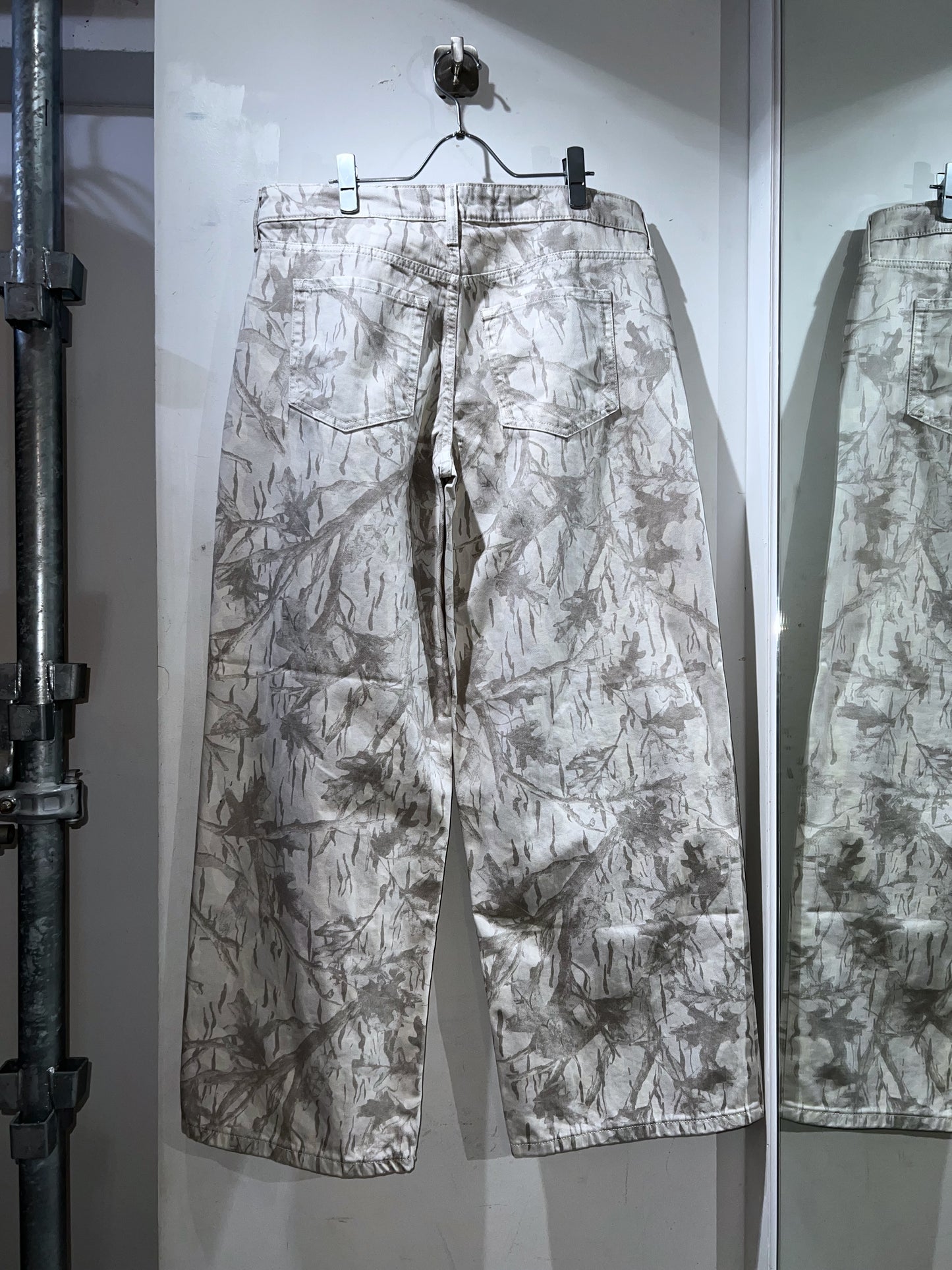 Barrel Leg Snow Camo Denim Pants
