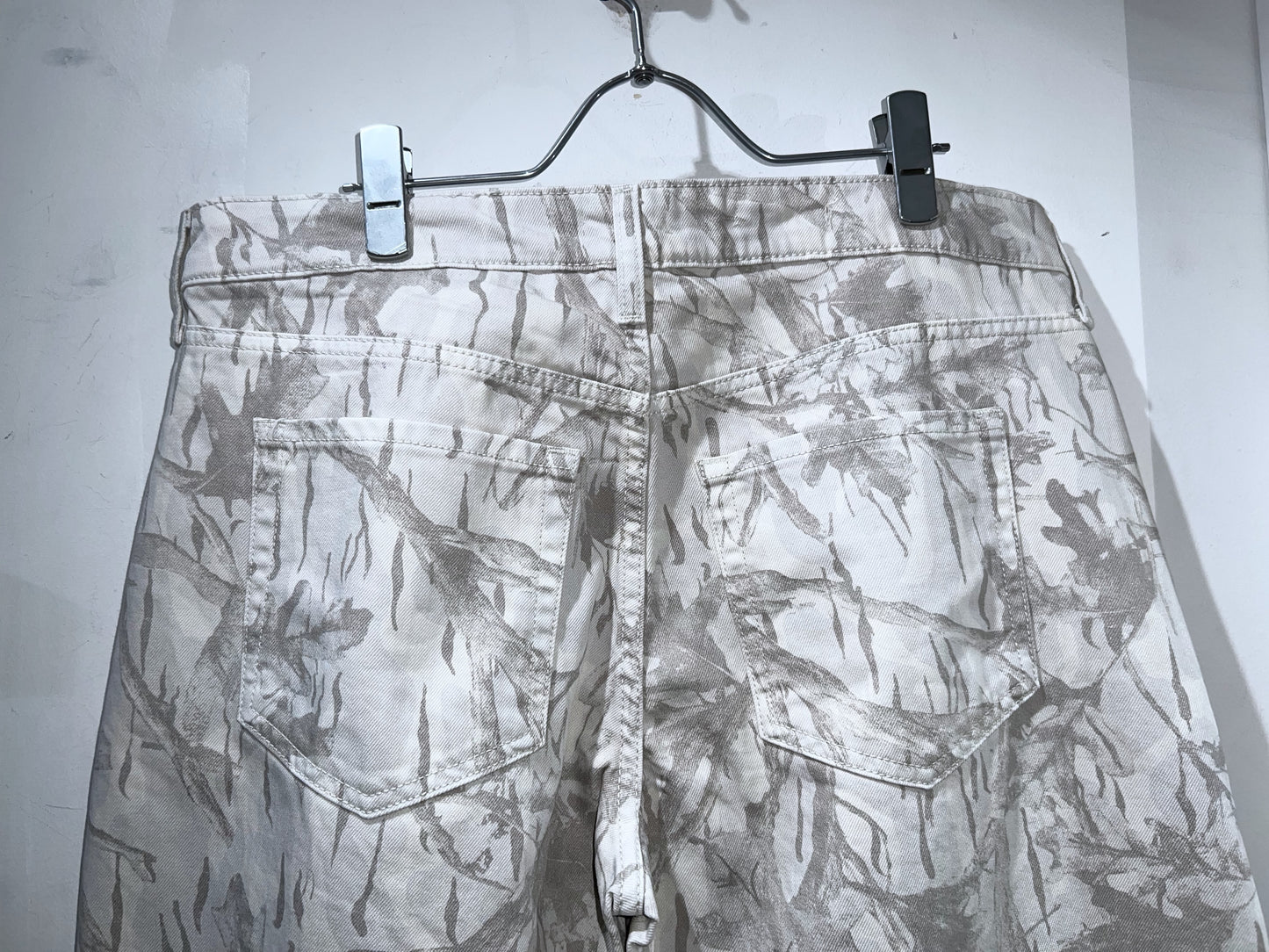 Barrel Leg Snow Camo Denim Pants
