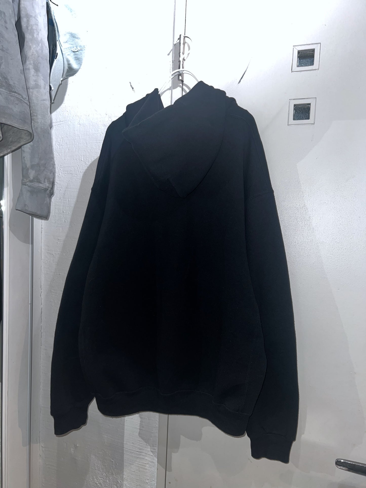GAMBLING™︎ ZIP THRU HOODIE