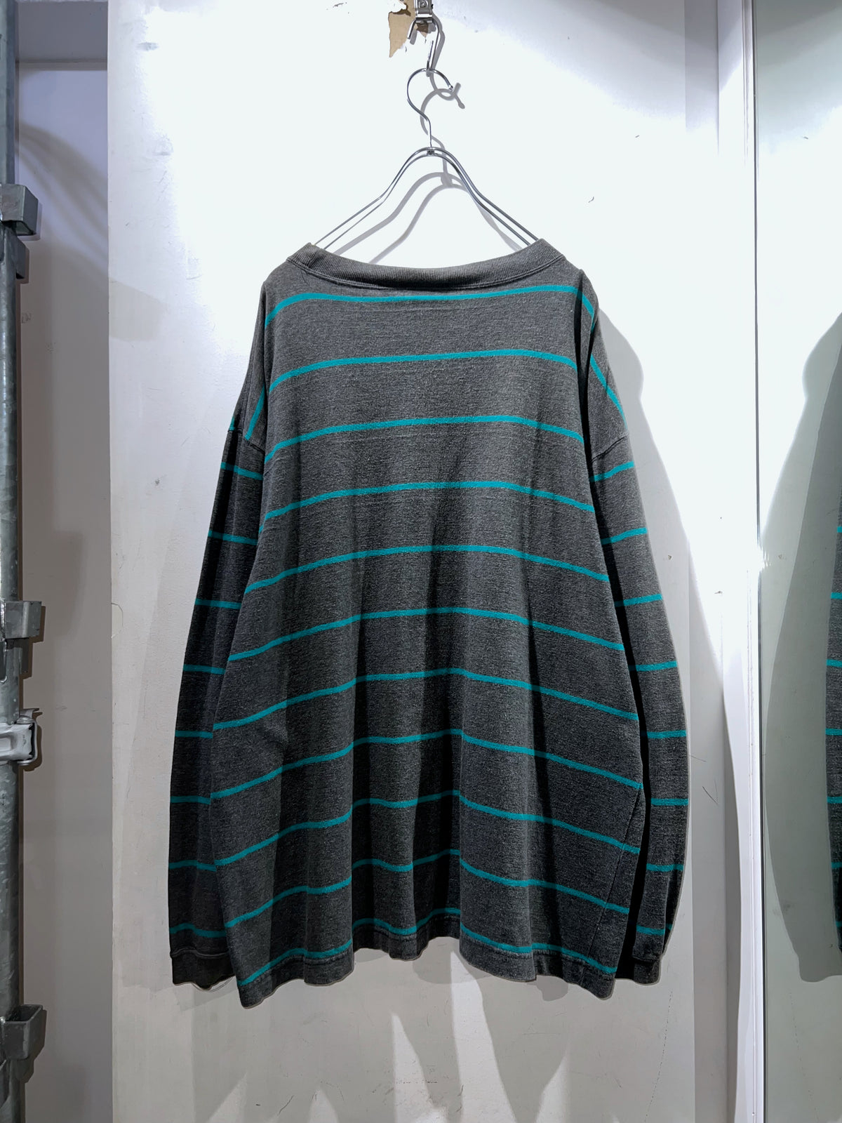 Old Van Heusen Striped L/S Tee