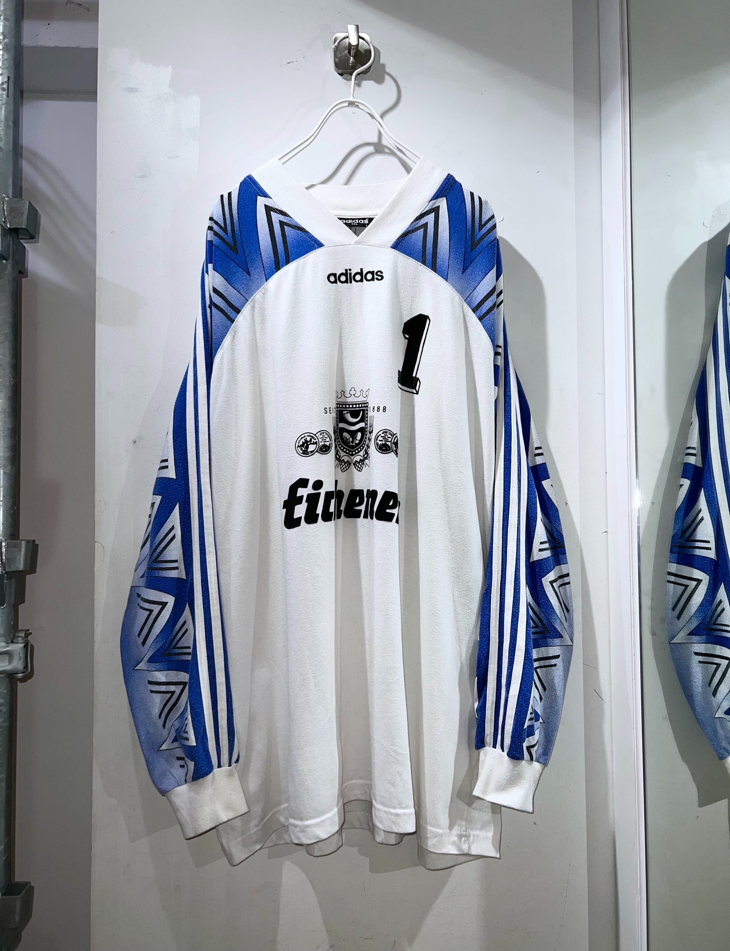 90s Adidas Oversized L/S GK T-shirt