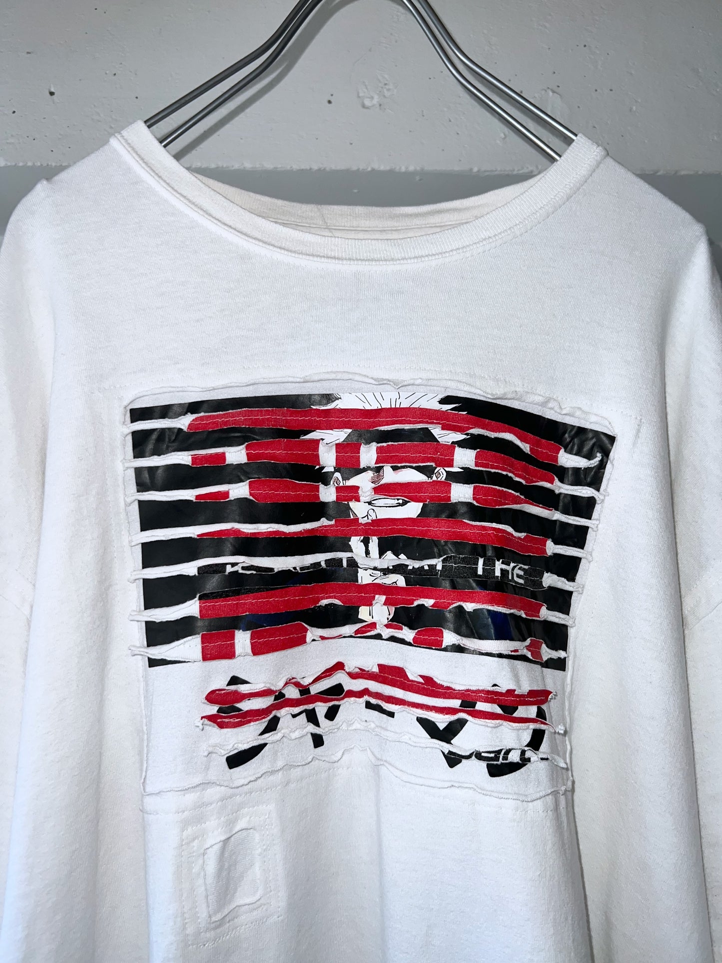 REMAKEBYK CUT OUT L/S TEE