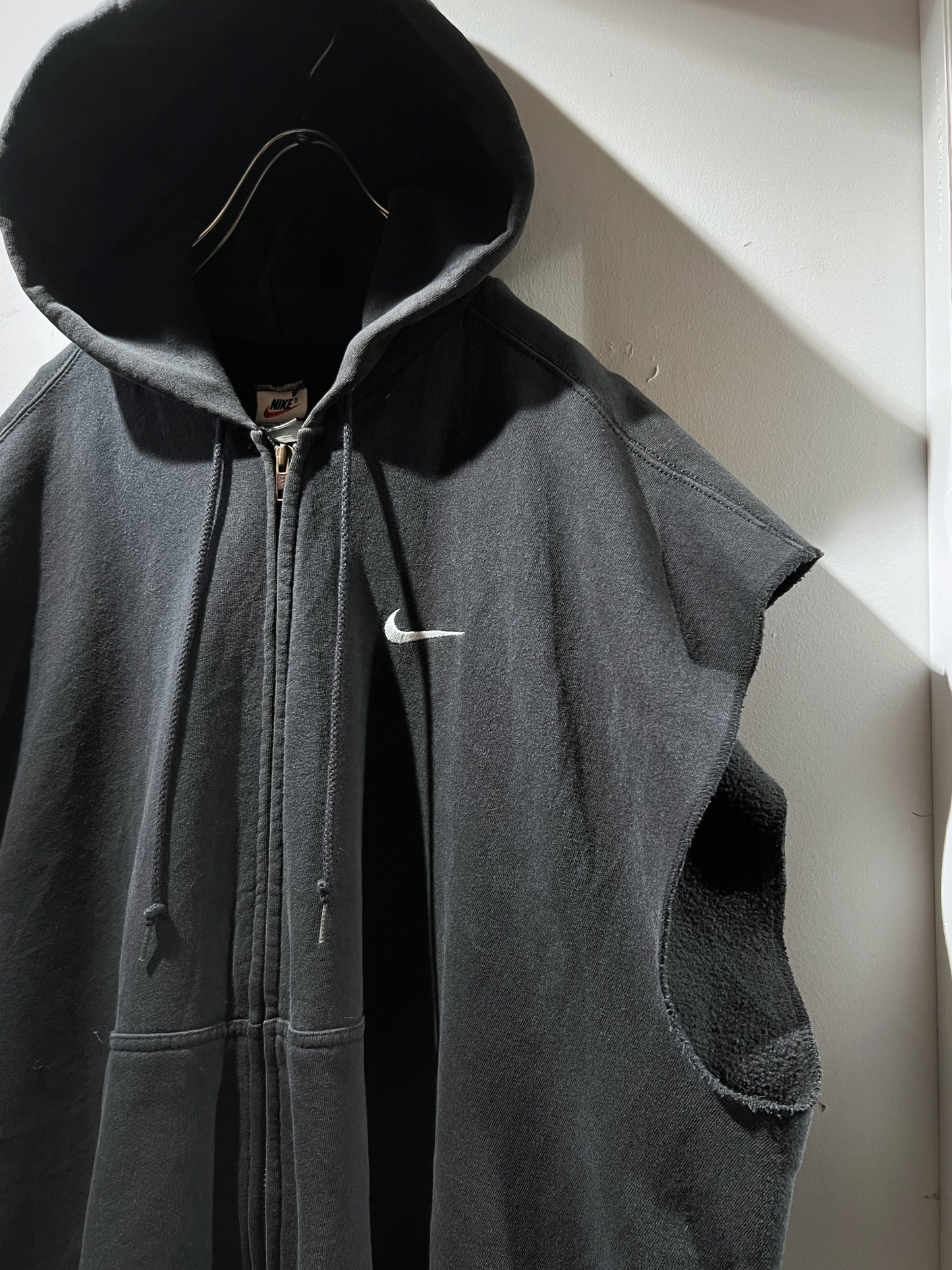 90s Nike Sleeveless Zip-Up Hoodie