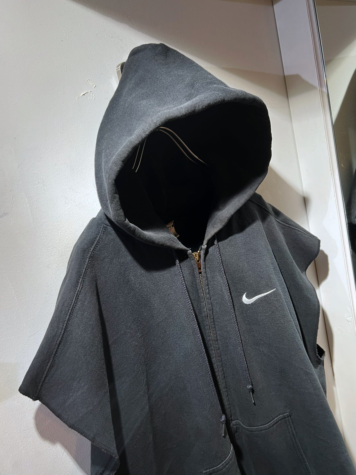 90s Nike Sleeveless Zip-Up Hoodie