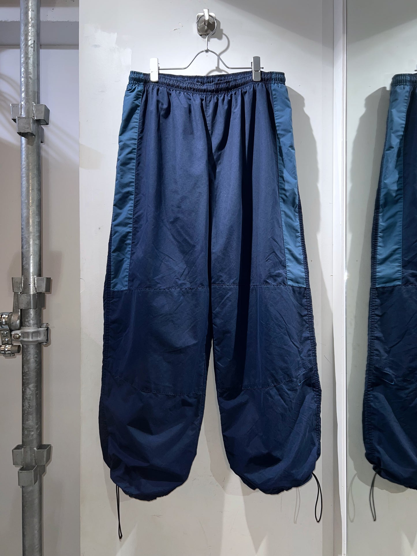 Old Nike Wideleg Nylon Pants