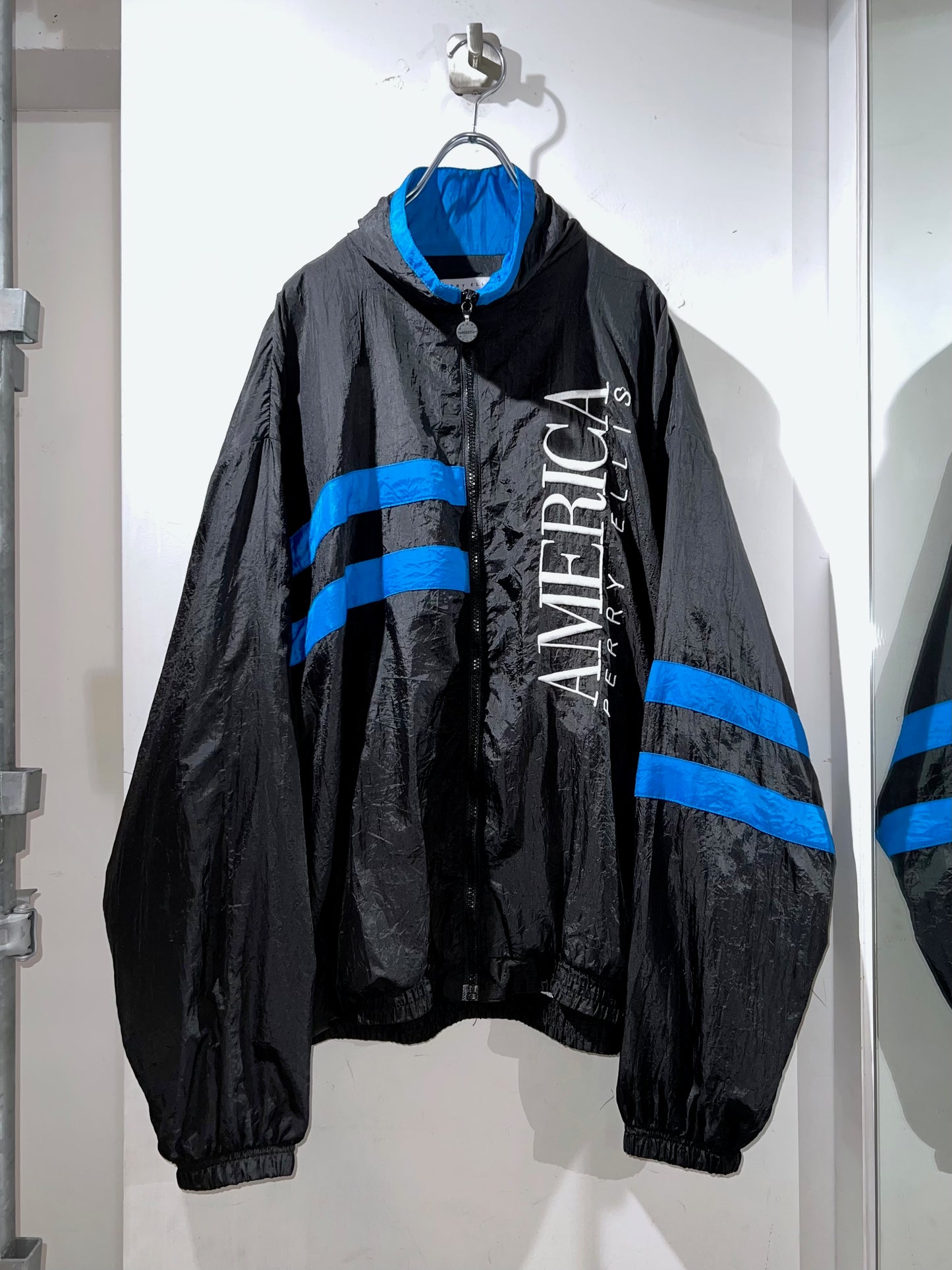 Vintage PERRY ELLIS Nylon Jacket