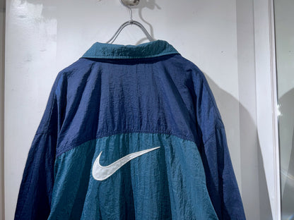 Old NIKE Nylon Jacket
