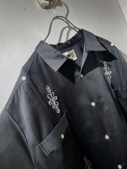 Vintage Embroidered Cuban Shirt