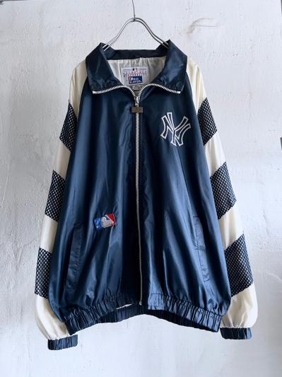 old NewYork Yankees Nylon ZipUp Jacket